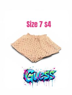 Guess short with pockets excellent condition size 7 ❤️❤️❤️032126 M18