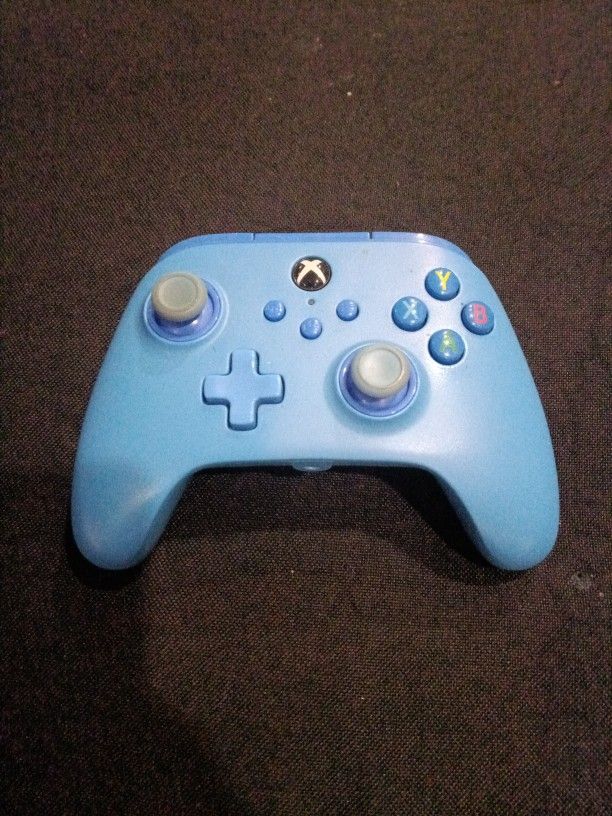 Xbox One Controller.