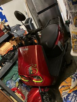 Electric moped