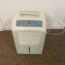 Dehumidifier 