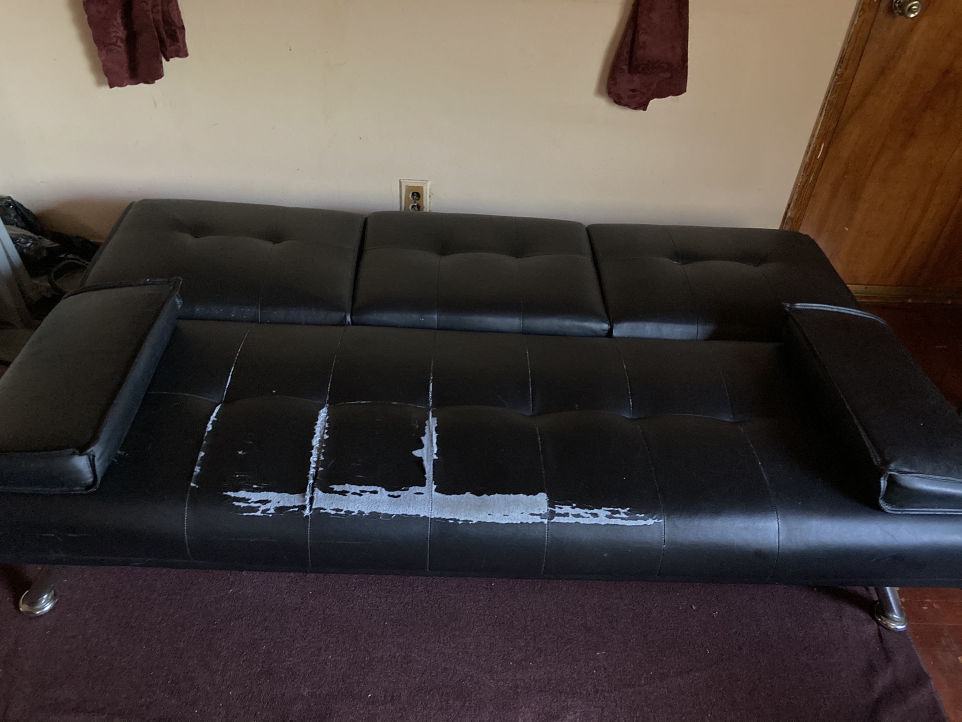 Couch/FUTON 