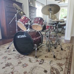 TAMA Imperial Star Drum Set 
