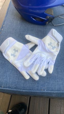 Girls Softball batting gloves