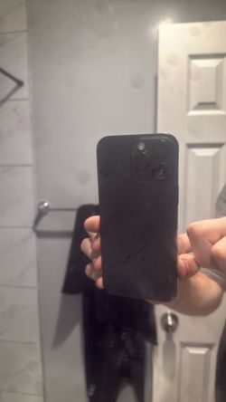 iPhone 16 pro max read description