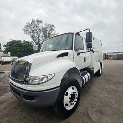 2019 International 4300