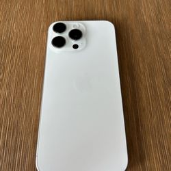 White I Phone 16 Pro