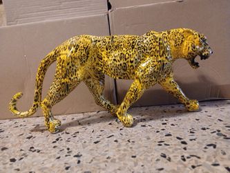Yellow And Black Leopard Figurine Statue Brand New In The Box