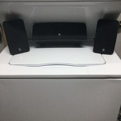 SPEAKERS.. BOSTON ..WIRED ..LIKE NEW.  (EXCE.LLENT CONDITION)..MODEL BAJ002126