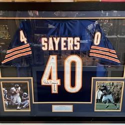 Signed Gale Sayers HOF Chicago Bears Framed Football Jersey
