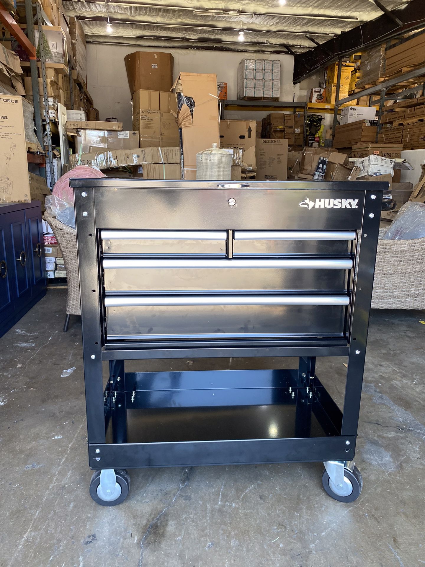 Husky 33in. W 4Drawer Mechanics Tool Utility Cart In Gloss Black for