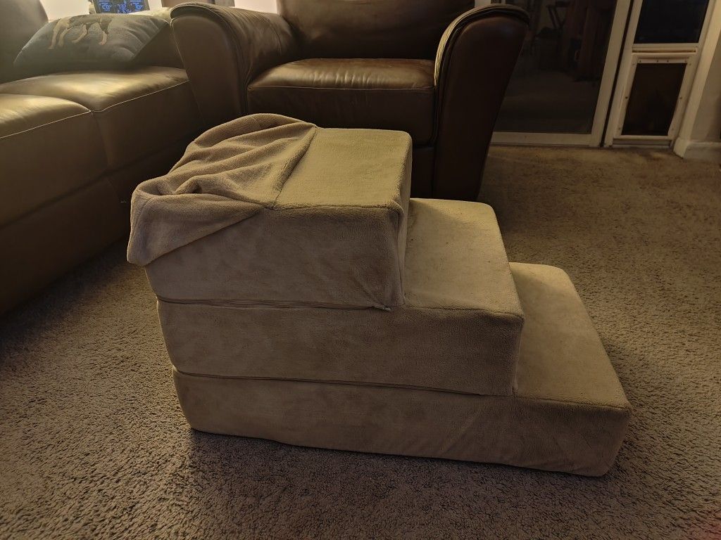 Soft, Styrofoam Blocks Stairs.. For Pets