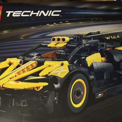 LEGO Technic Set # 42151 Bugatti Bolide