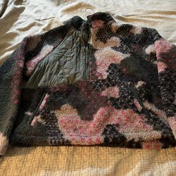 Joy lab Women’s Fleece Camo Jacket 