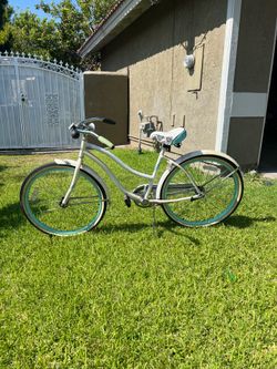 Huffy beach bike