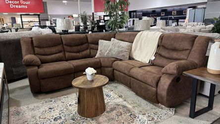 OM• $38 Initial • Brand New Reclining Sectional