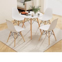 Round Table With Chairs
