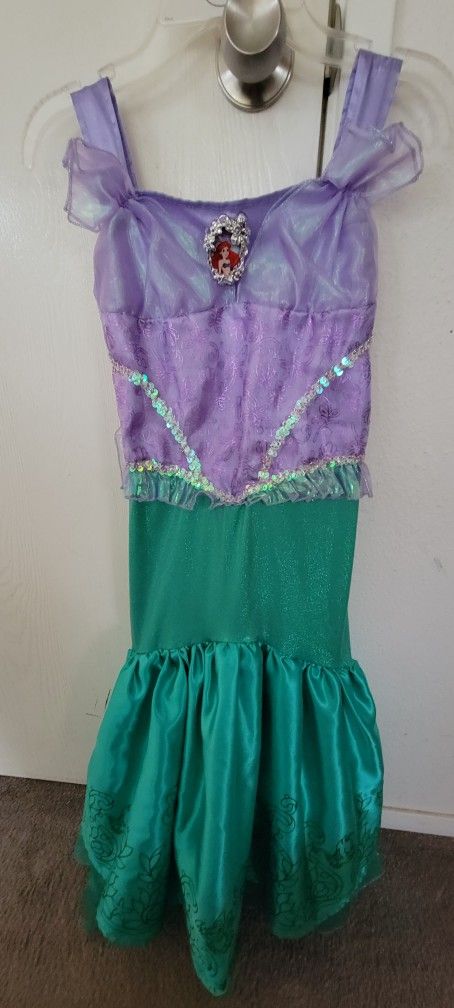 Disney Store Little Mermaid Size 7/8 dress