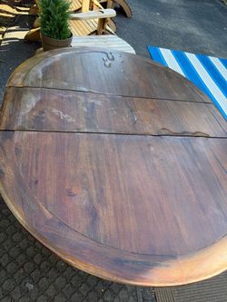 FREE EXPANDABLE PEDESTAL TABLE