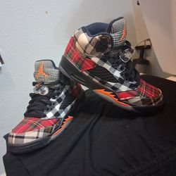 Sz 4.5y AIR JORDAN 5'S