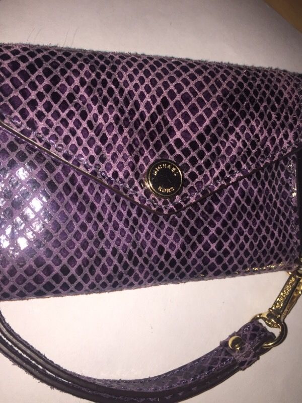 Michael Kors wallet/cell phone case