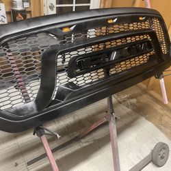 Ram 1500 Grill 