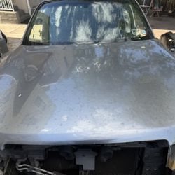 Infiniti fx35 Hood