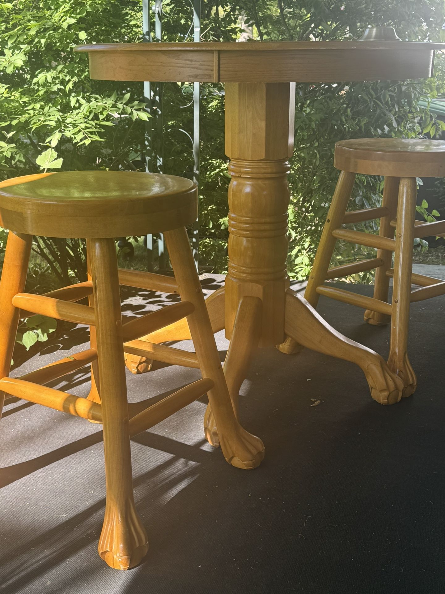 Dining Room Table W/ Stools