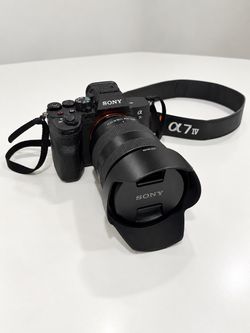 Sony a7 IV + FE 24-105mm f/4 G Lens – Camera Barely Used