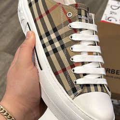 Burberry Shoes