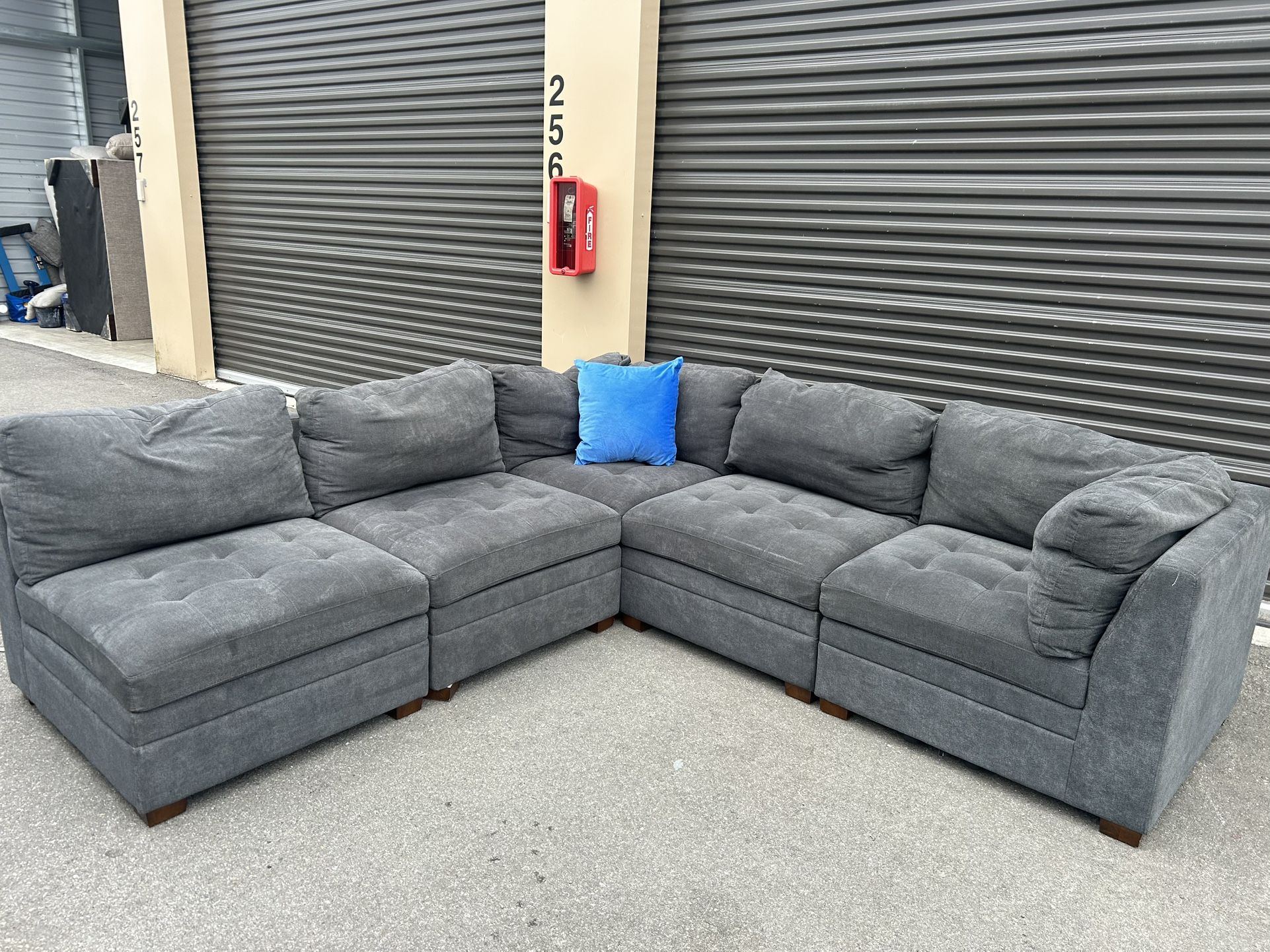 Sectional Couch 