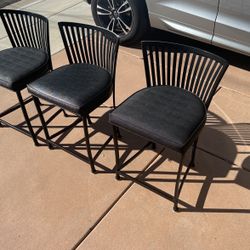3 24in Bar Chairs