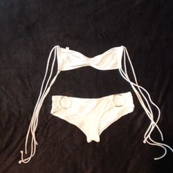 White Bikini 