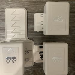 CRAFT ITEM:  Martha Stewart Frame Border Punch (New 8pcs) $40