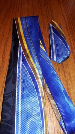 Tie by Romario Manzini with Handkerchief