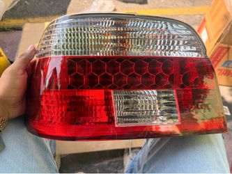 BMW E39 L&R Tail Lights
