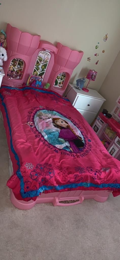 Princes twin bed