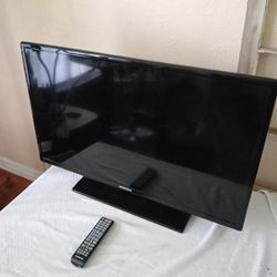 UN32EH4000F SAMSUNG 32 IN Flat Screen TV With Remote No Power Cord Works