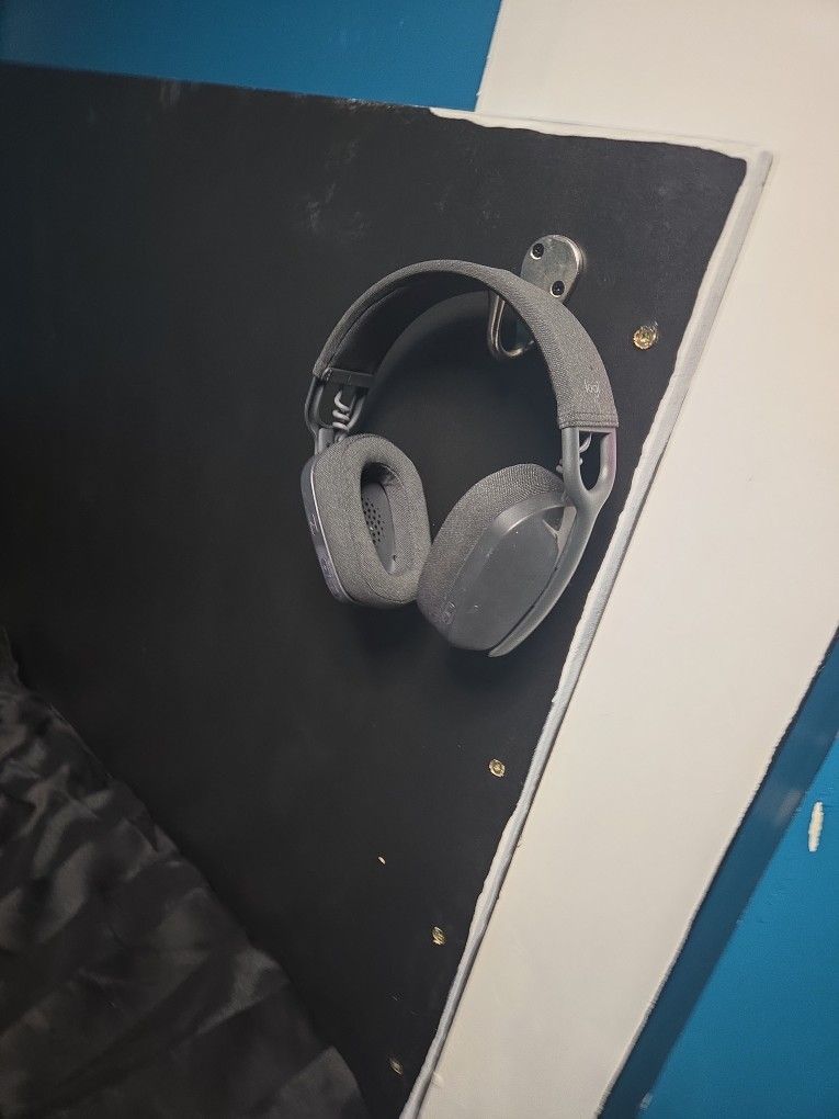 LogiTech Zone Vibe 125 Bluetooth Headphone