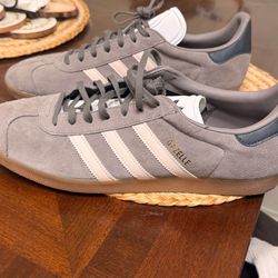 Adidas size 13 like new $50