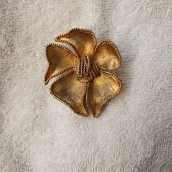 Vintage Signed BRK Brushed Gold Tone Brooch 