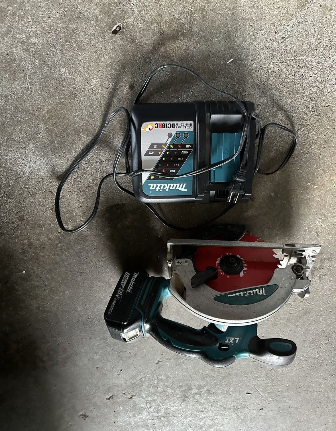Makita Saw Charger And Battery