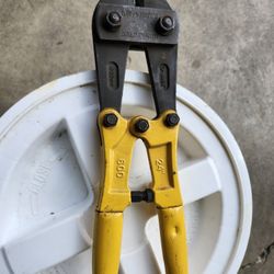 24" Bolt Cutters