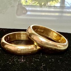 18kt Y/G Matching Pair 15.6g Wedding Bands *BEAUTIFUL*