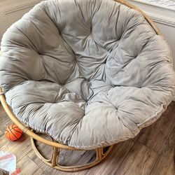 Papasan chair