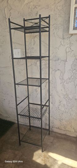 Tall shelf unit. 5ft3" $35