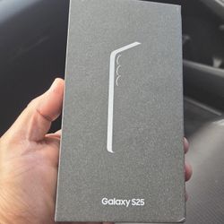 New Galaxy S25 - 128gb Verizon/Xfinity/Visible