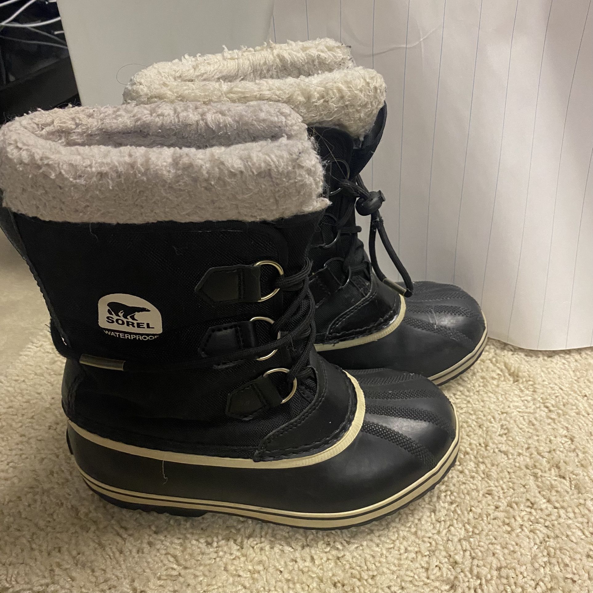Girls Sorel Winter Boots Size 5