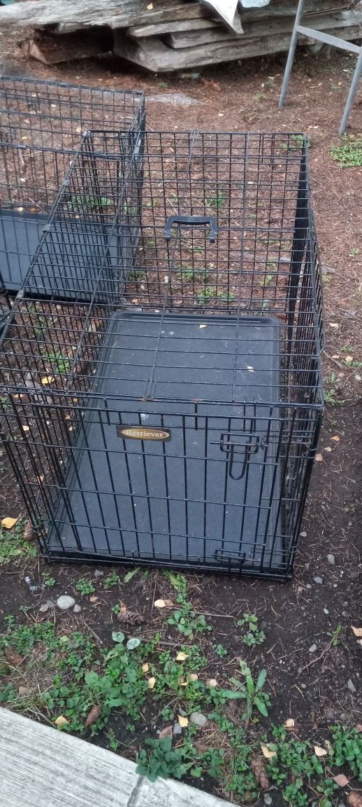 DOG CRATES VARYING SIZES. $15 -$25 ea.