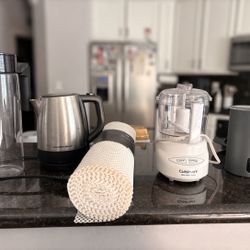 Kitchen Items Sold As Bundle 