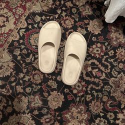Yeezy Slides